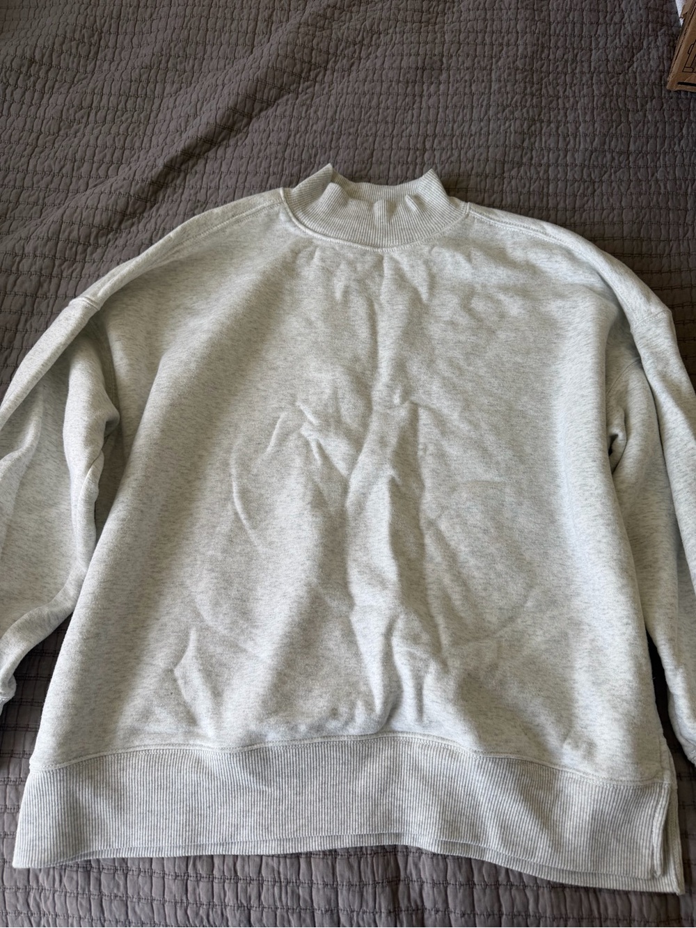 American Eagle Outfitters Light Gray Mock Neck Sweatshirt